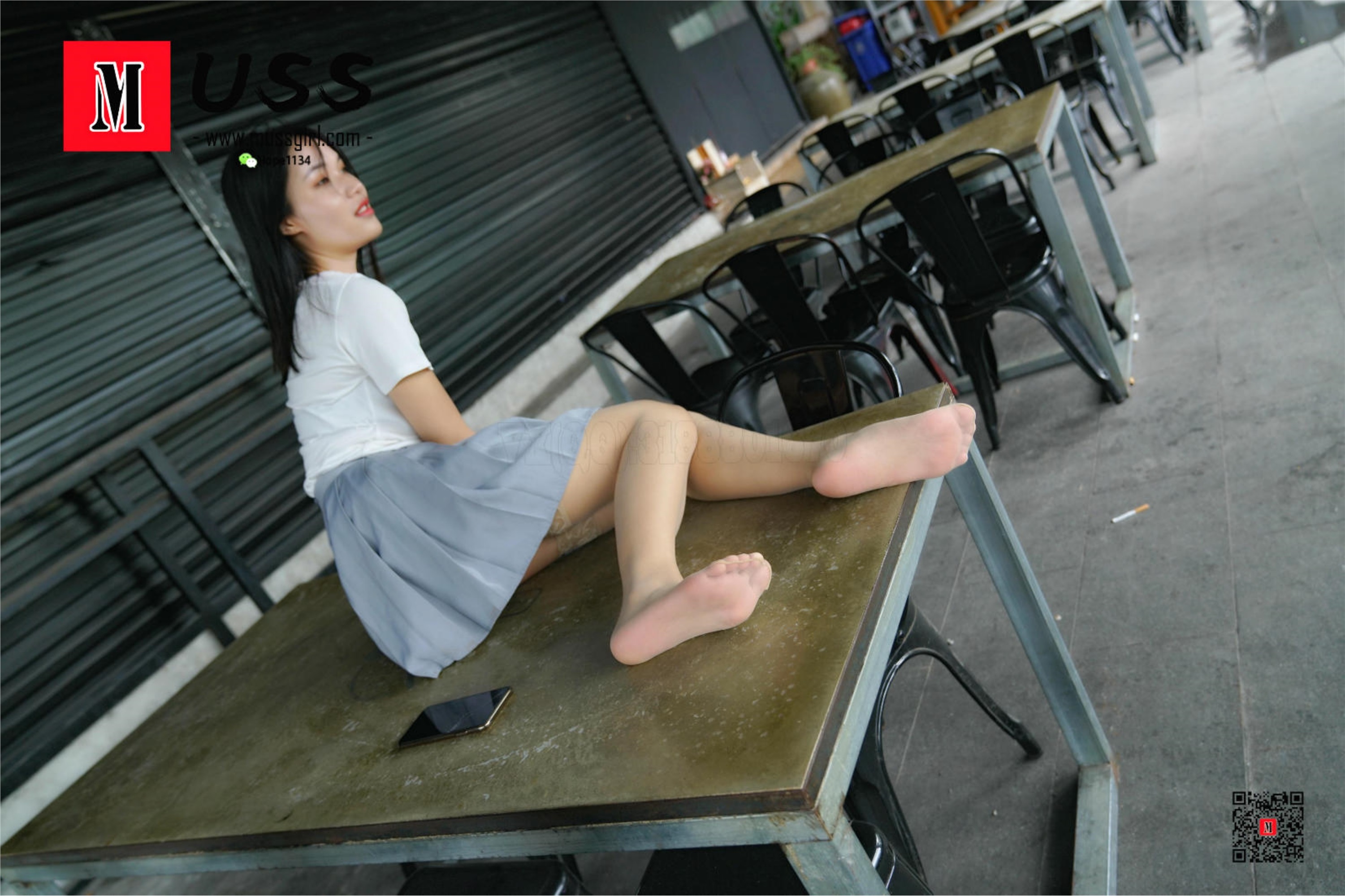 MussGirl慕丝女郎  NO.117 阿花－黑色连衣裙丰盈少女